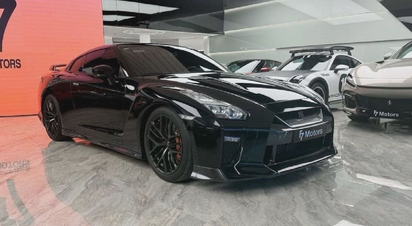 Nissan GT-R | 2023 — 3
