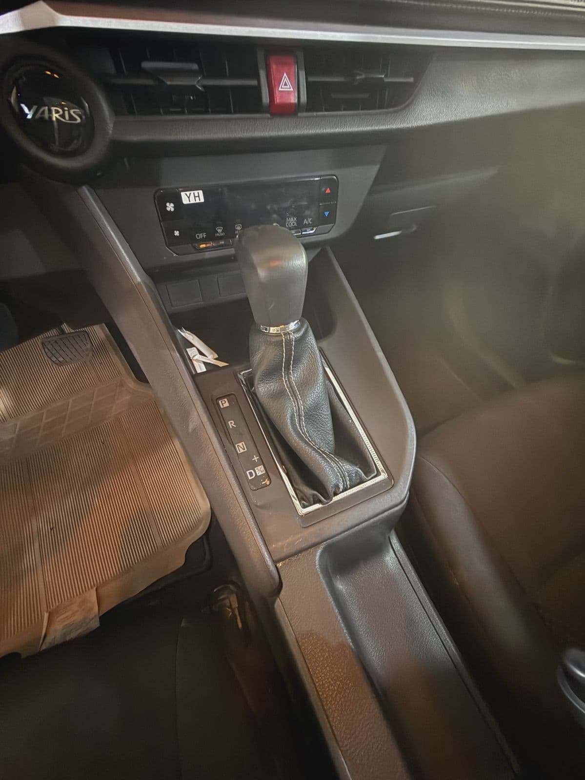 Toyota Yaris | 2023 — 13