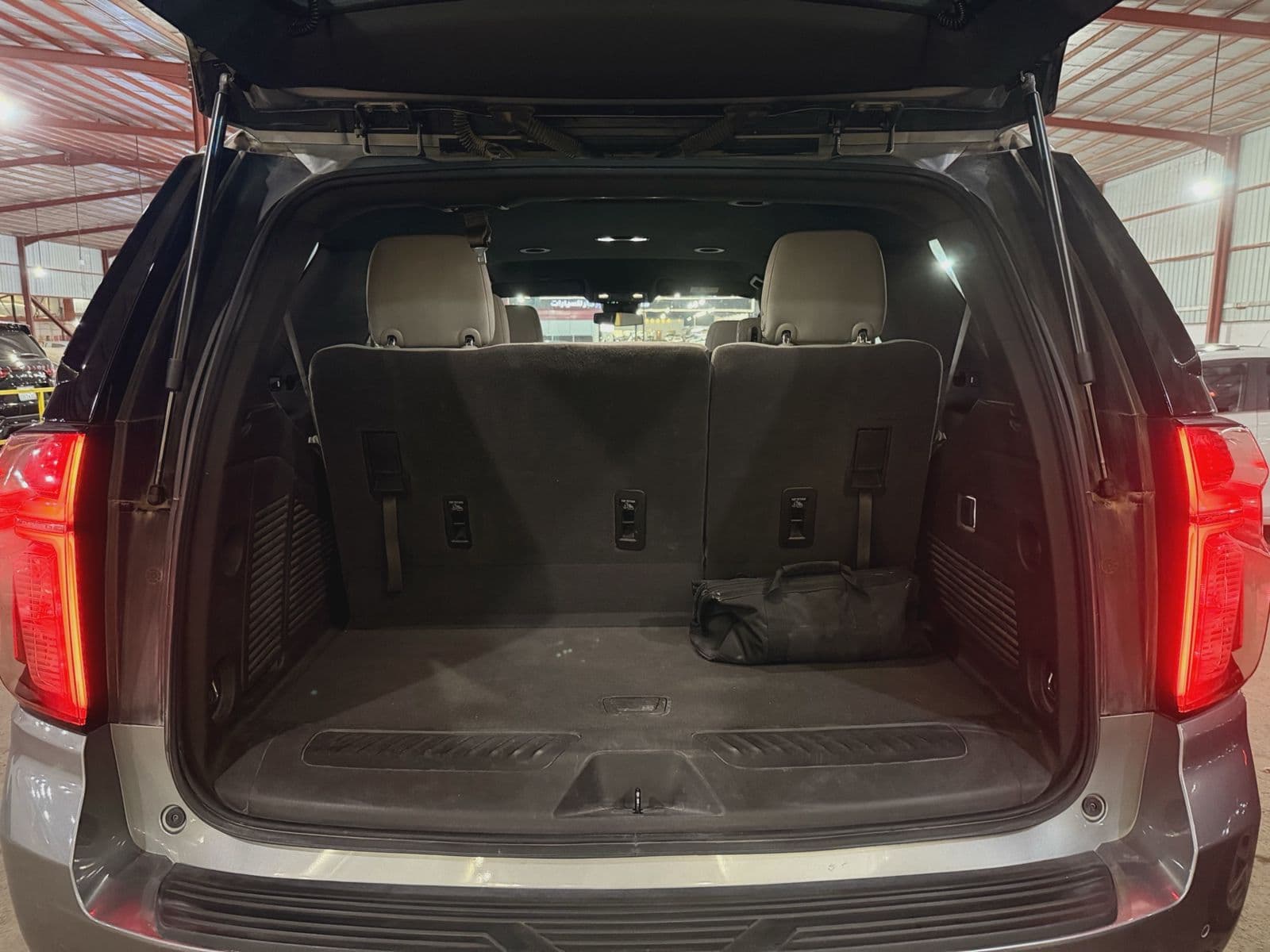 Chevrolet Tahoe | 2023 — 9