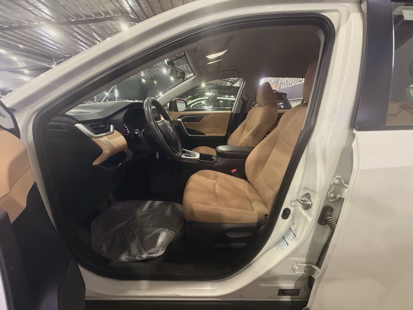 Toyota RAV4 | 2022 — 2