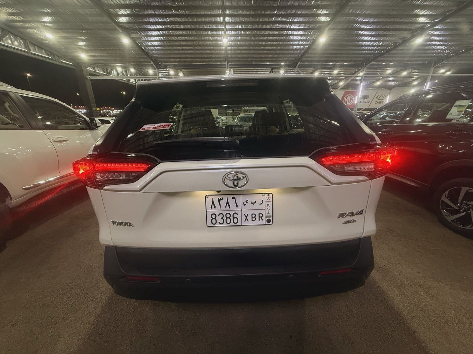 Toyota RAV4 | 2022 — 4