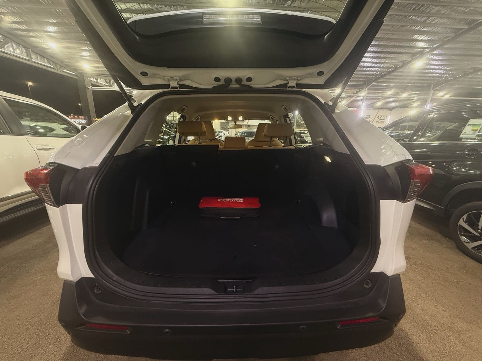 Toyota RAV4 | 2022 — 9