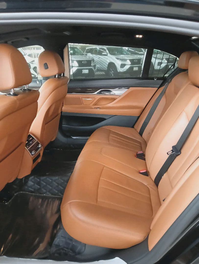 BMW 7 series | 2022 — 15