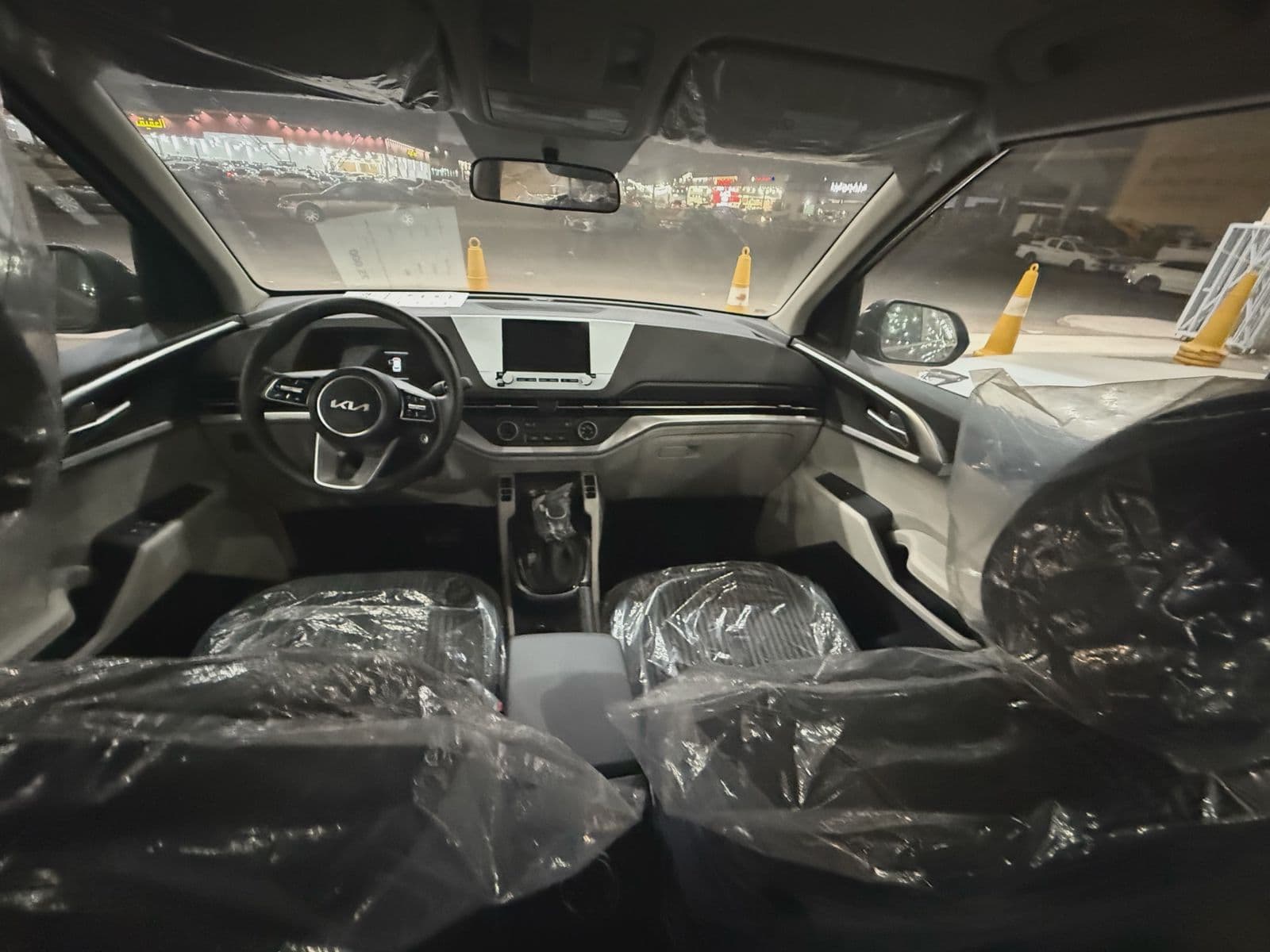 Kia Carens | 2025 — 10
