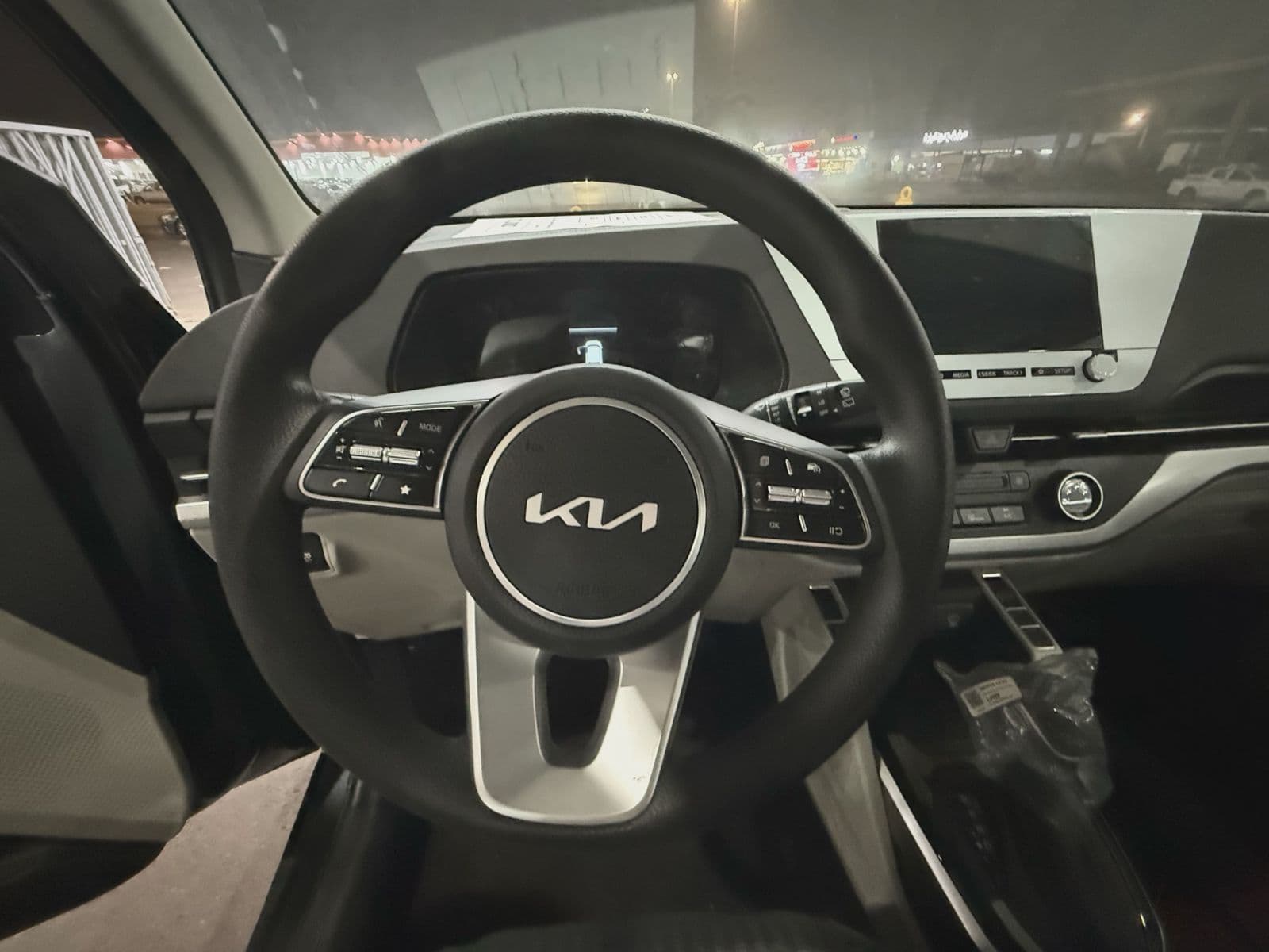 Kia Carens | 2025 — 11