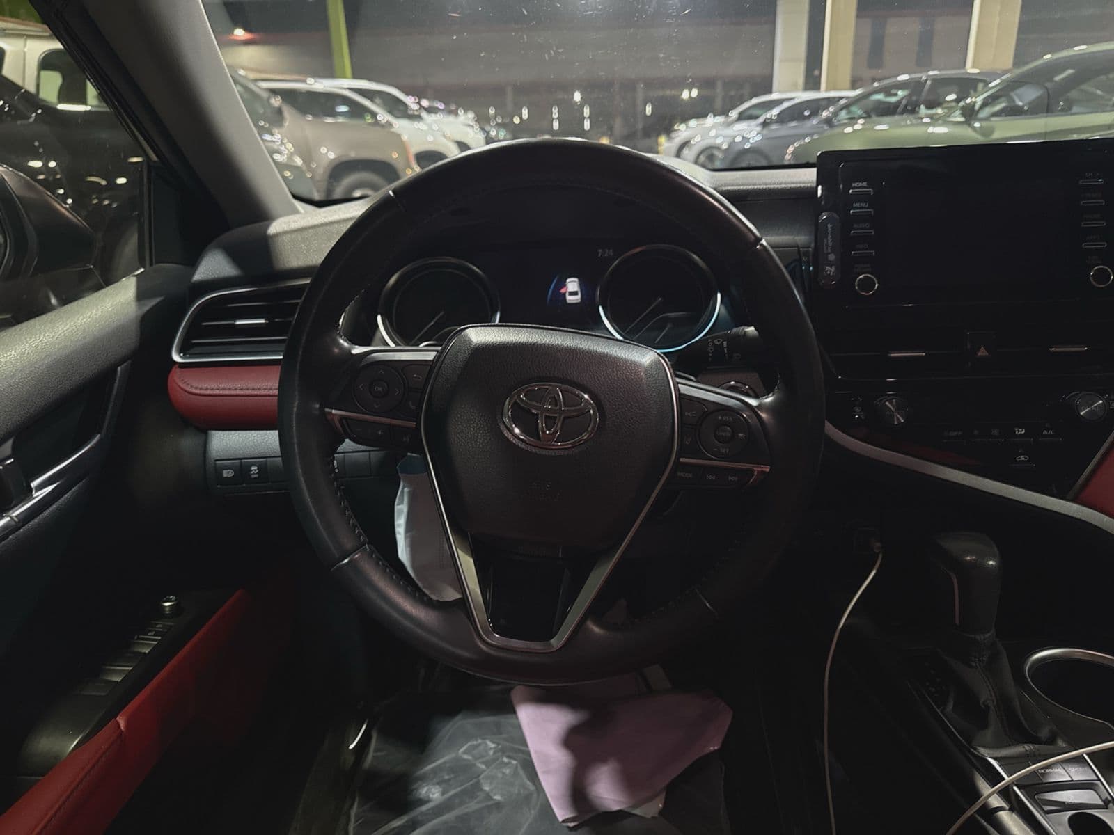 Toyota Camry | 2023 — 11