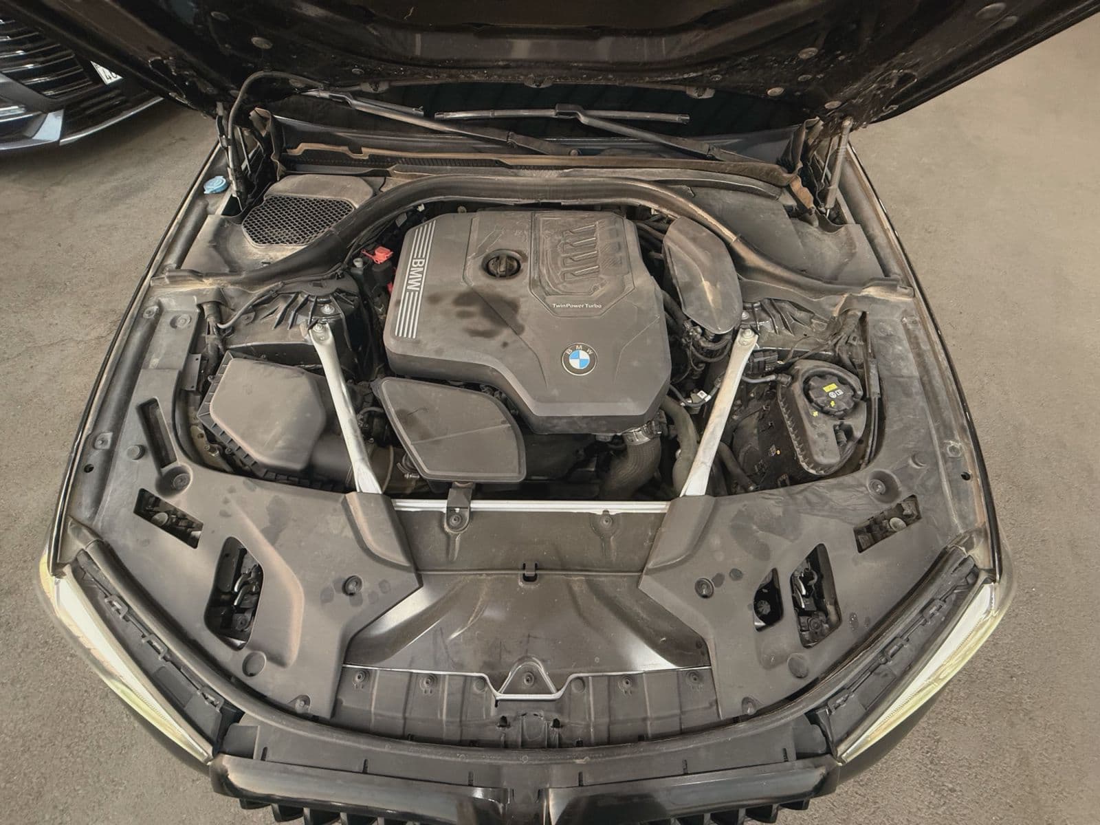 BMW 5 series | 2023 — 7