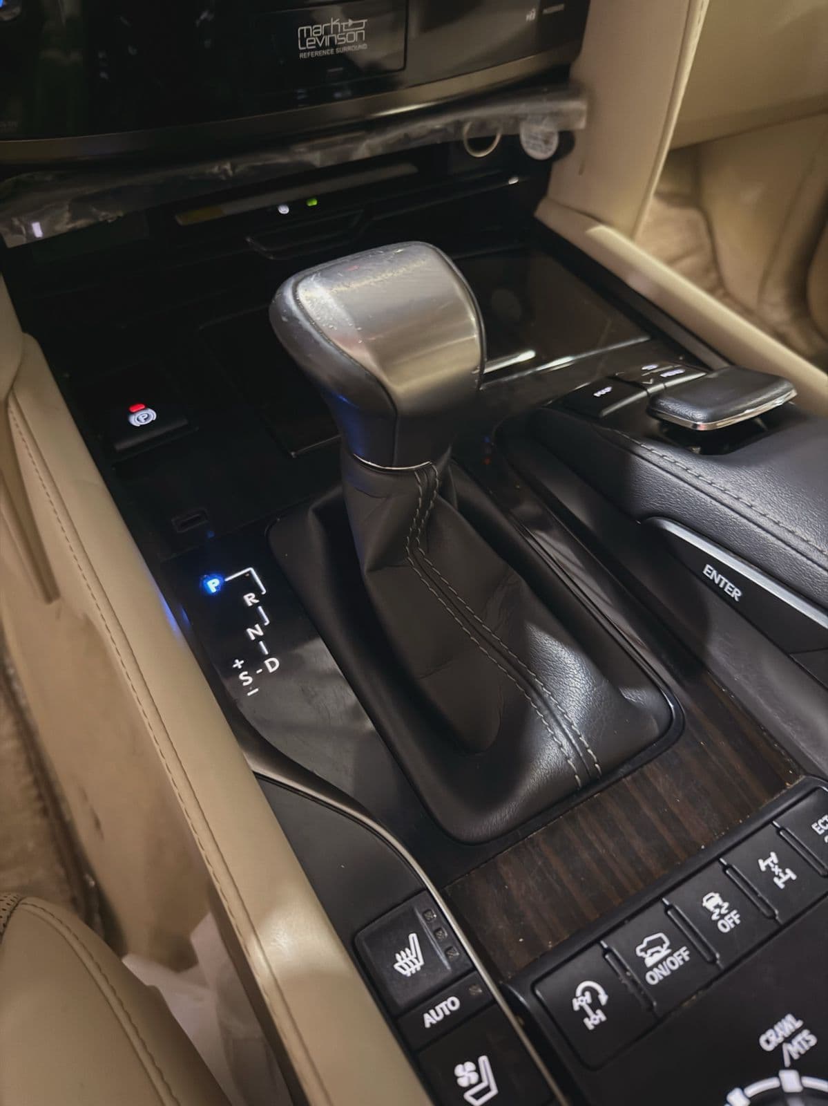 Lexus LX | 2021 — 13