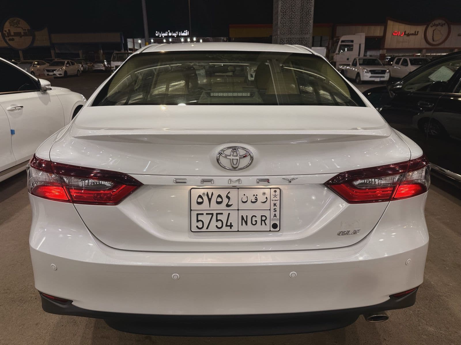 Toyota Camry | 2024 — 4
