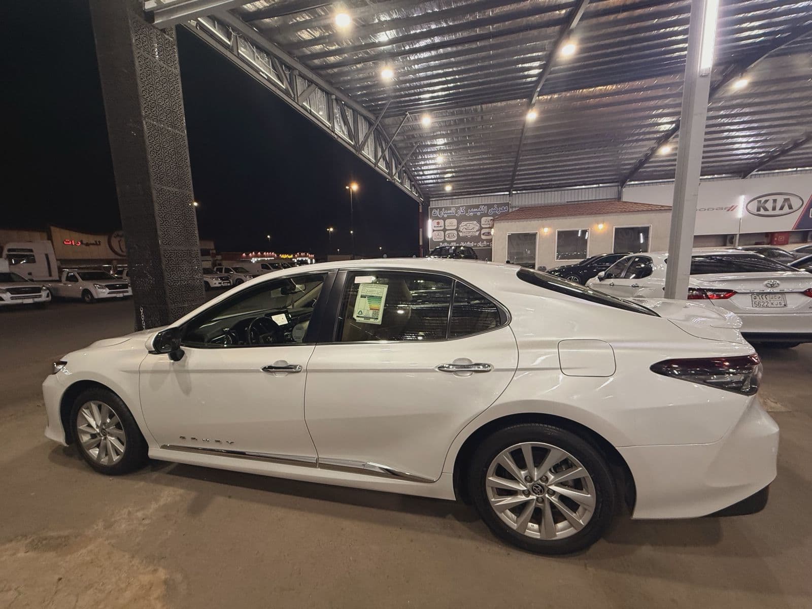 Toyota Camry | 2024 — 5