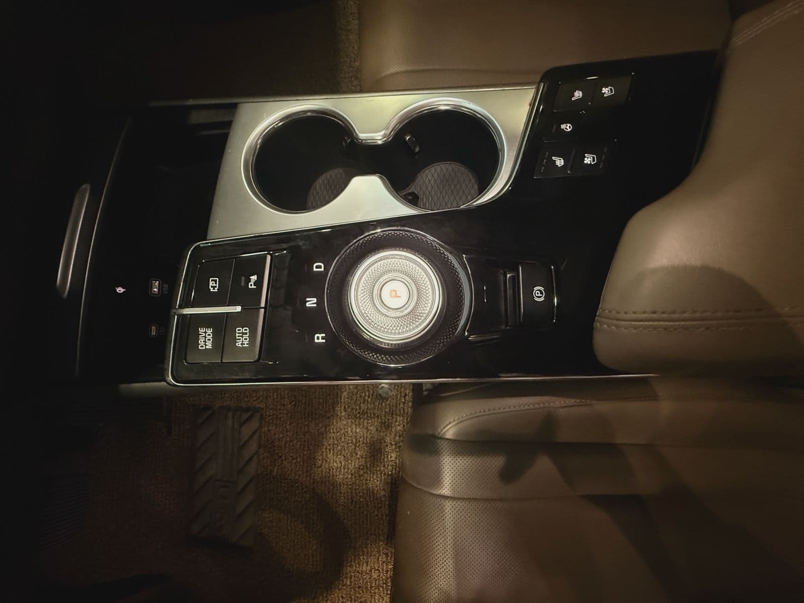 Kia K8 | 2022 — 13