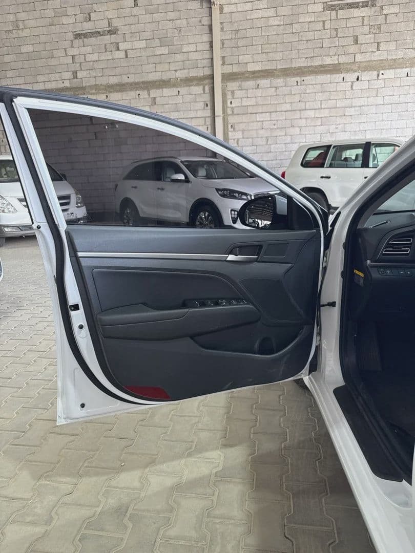 Hyundai Avante | 2020 — 8