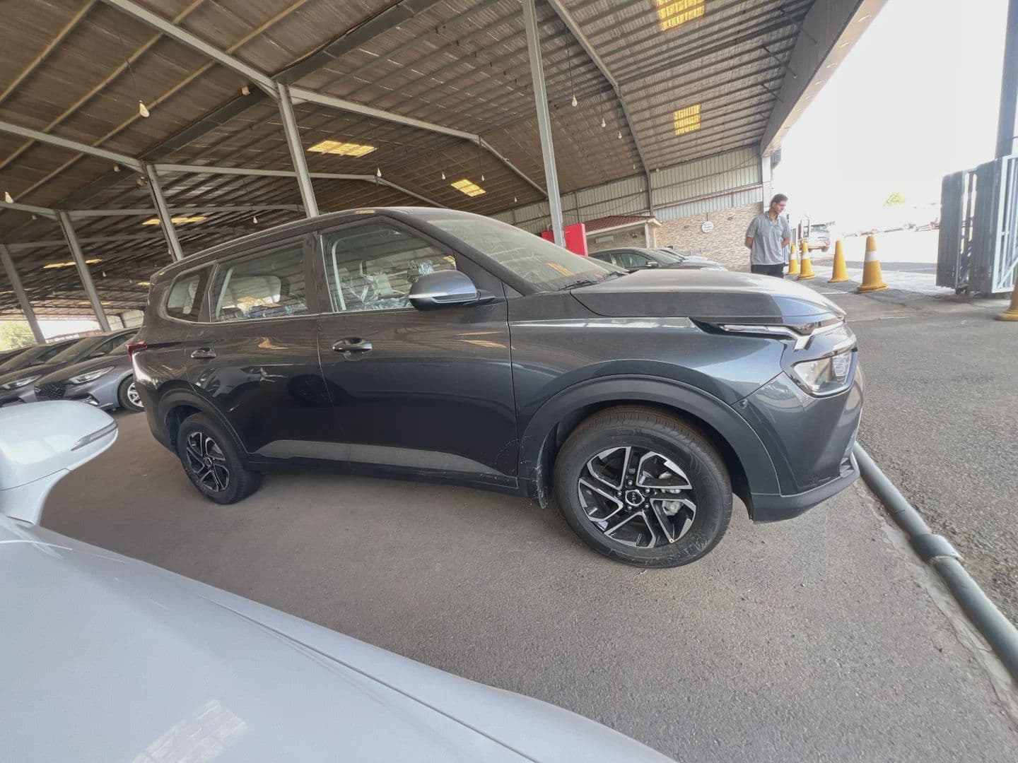 Kia Carens | 2025 — 6
